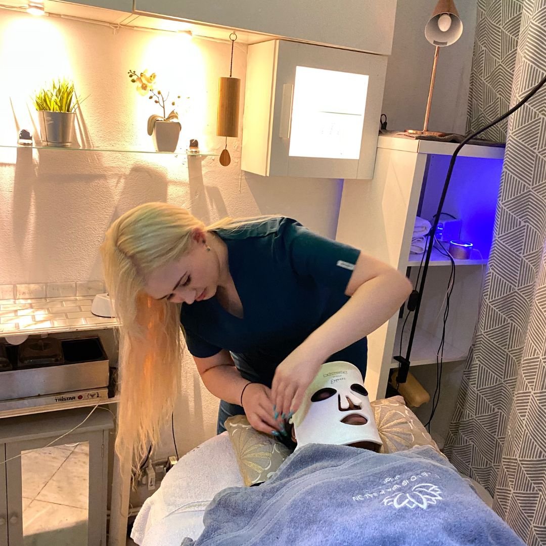 Deesse LED facial